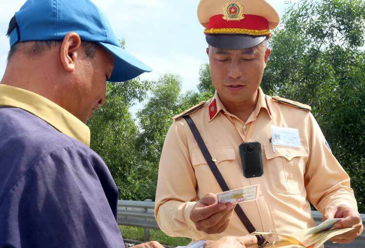 Xử lý vi phạm tự động