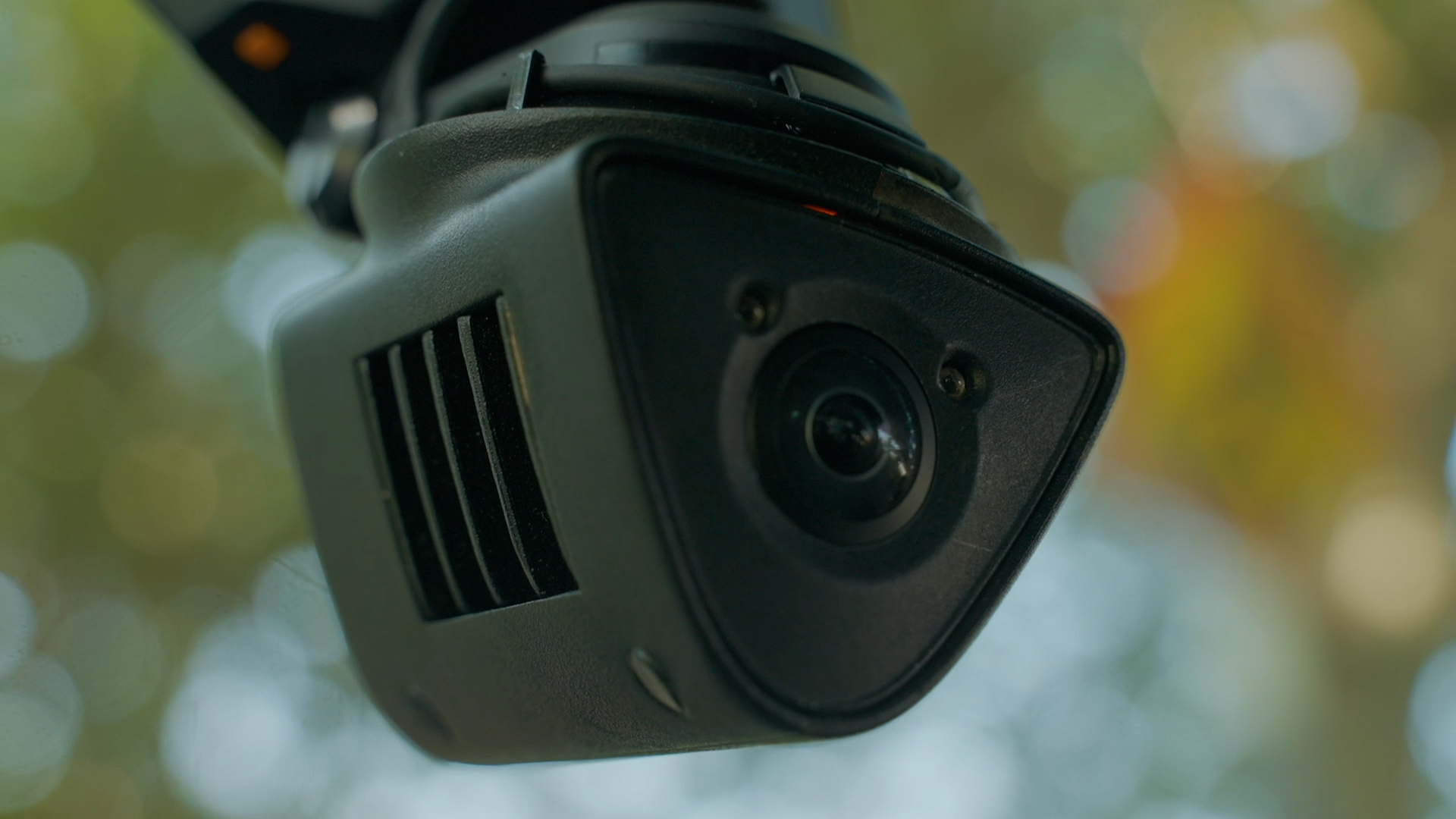 Theo dõi video từ xa – Góc nhìn trước xe và trong cabin