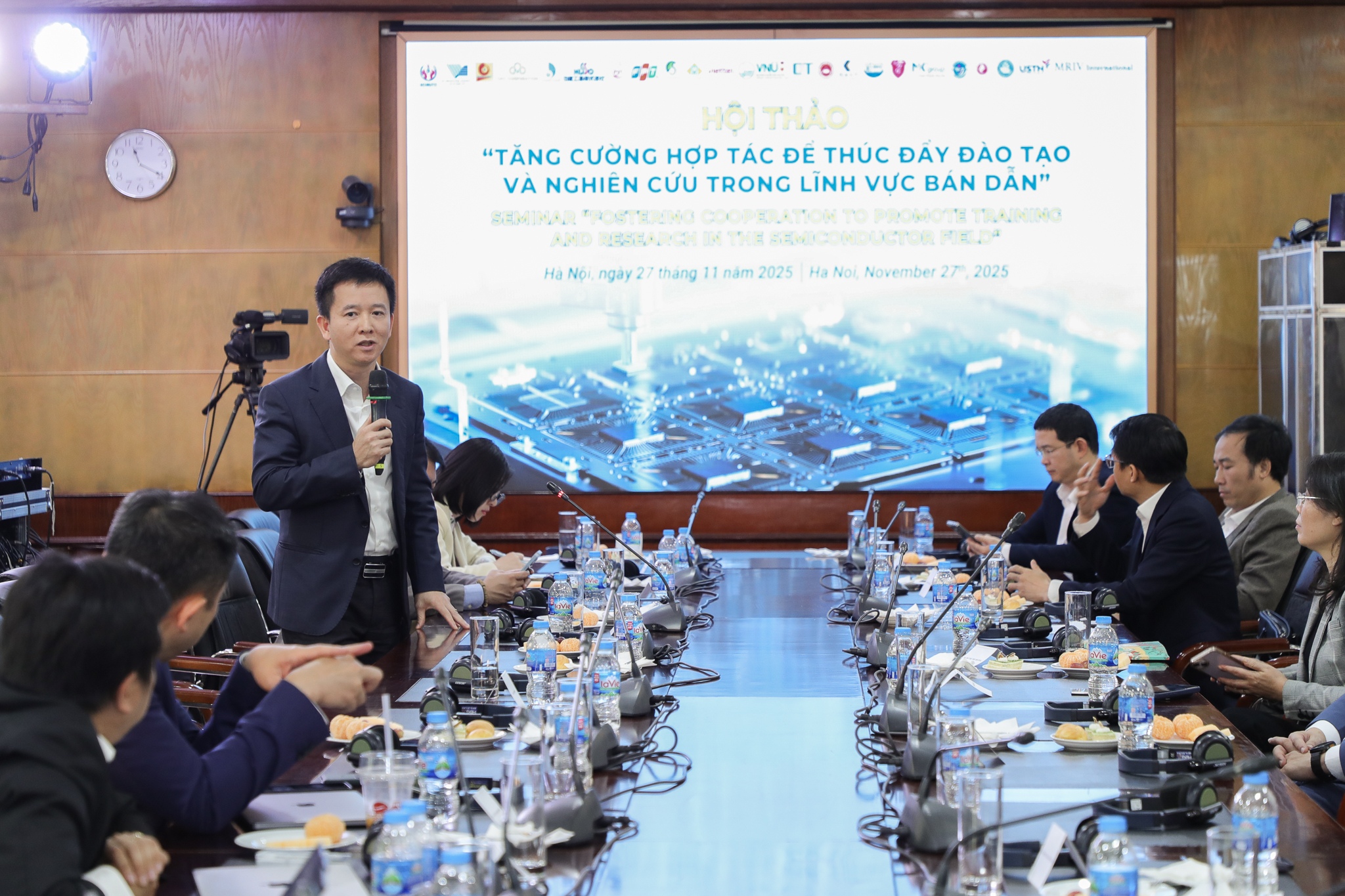 Ông Nguyễn Trung Kiên - Phó chủ tịch Công ty Cổ phần MK Vision - đại diện doanh nghiệp phát biểu tại hội nghị